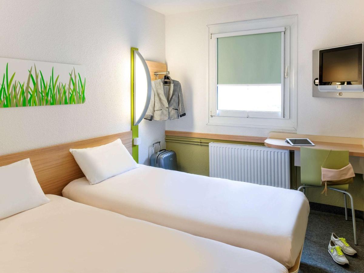 Ibis Budget Orleans Sud Comet Exteriör bild